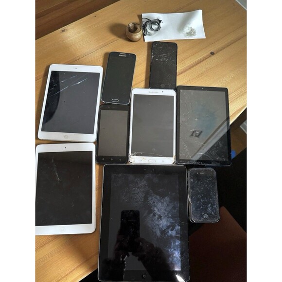 Lot of 12 iPhone iPad Samsung TCL  Plus  Phones & Tablets Parts - Picture 2 of 5